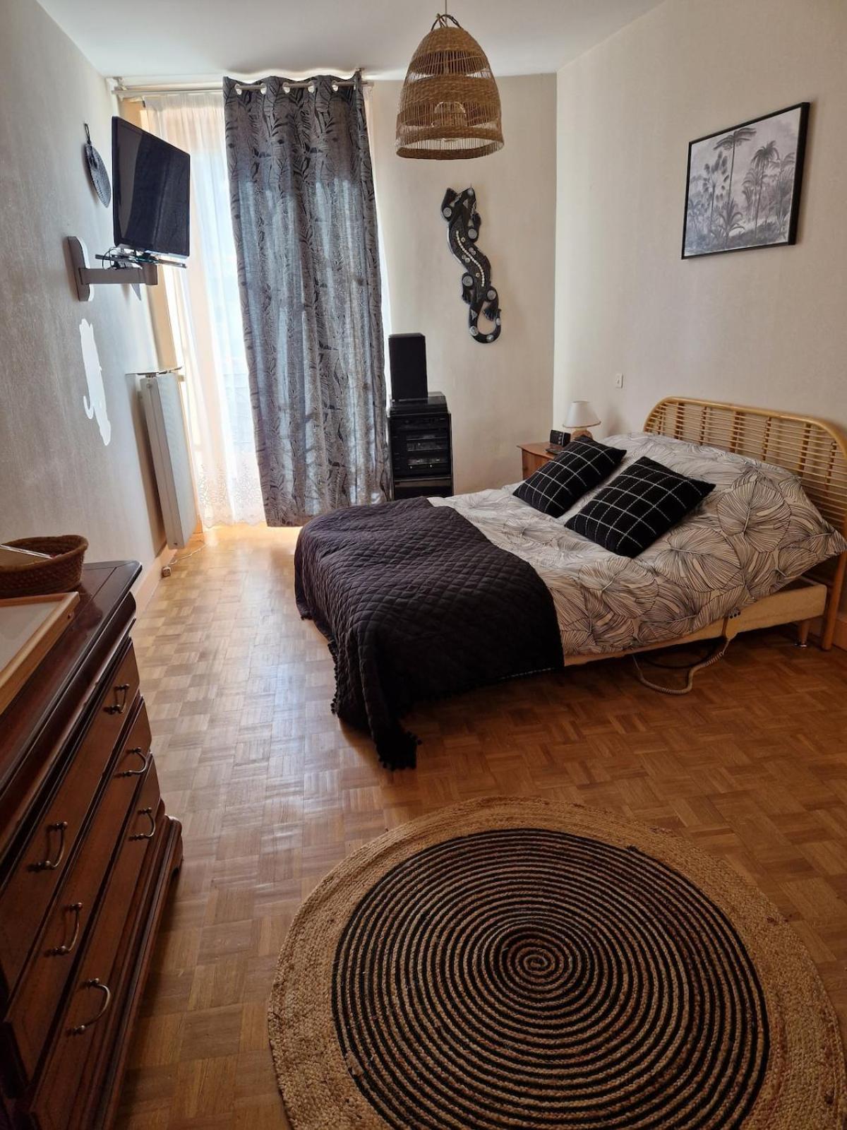 Appartement 120 M² Duplex Coeur Historique Au Calme Le Puy-en-Velay Kültér fotó